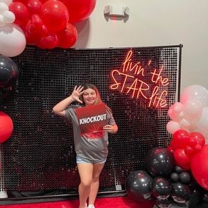 Meet your Posher, Ella